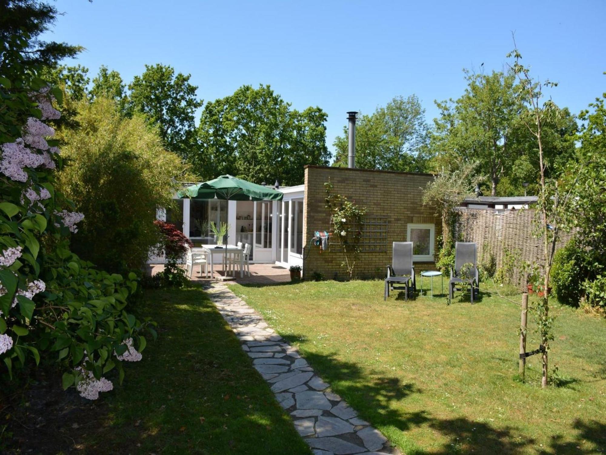 Gorgeous Bungalow For 2Pers At Duinland Sint Maartensvlotbrug Dış mekan fotoğraf