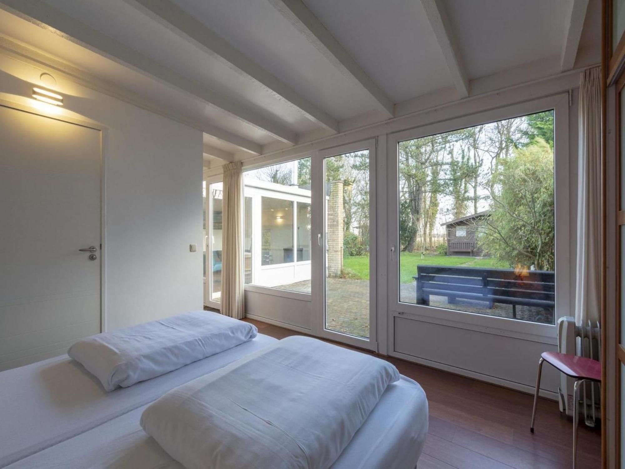 Gorgeous Bungalow For 2Pers At Duinland Sint Maartensvlotbrug Dış mekan fotoğraf
